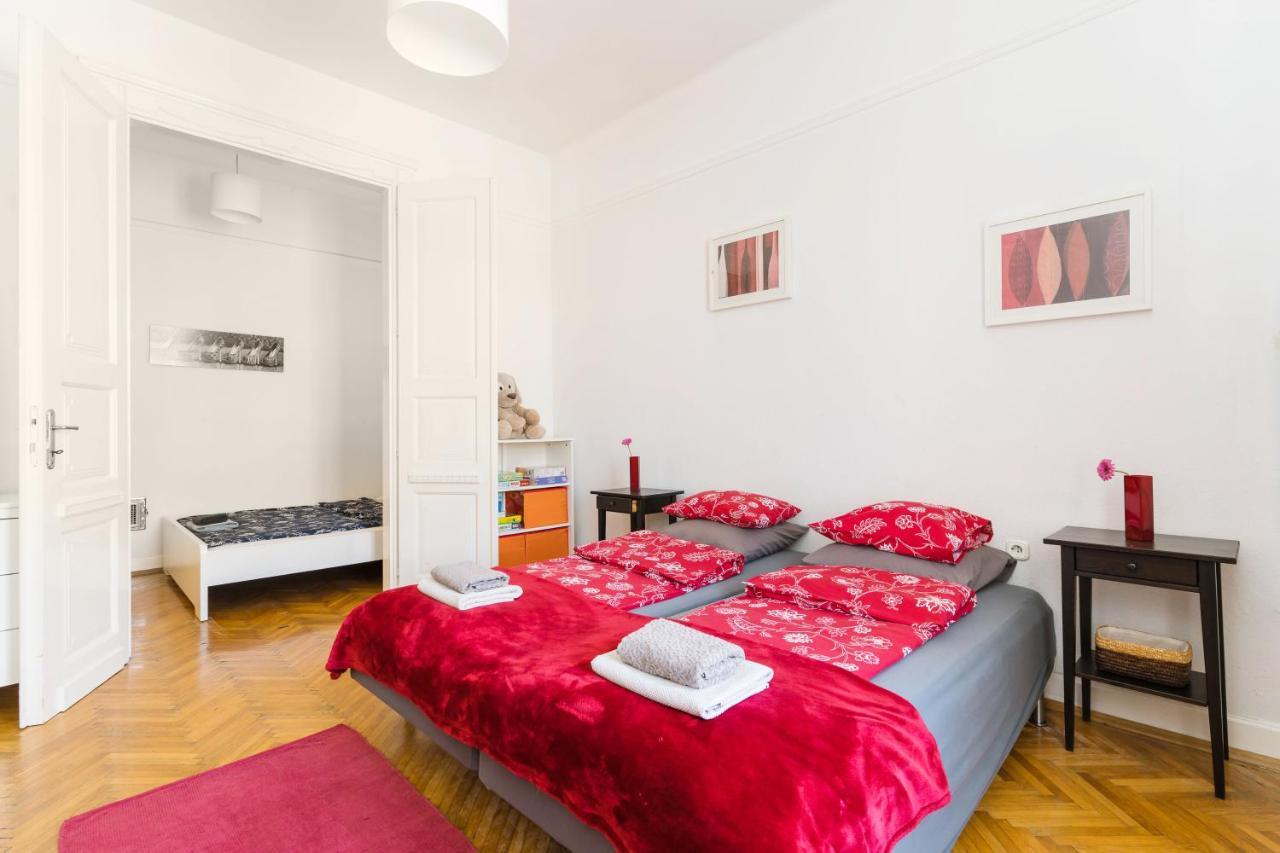 Friendly Apartment Oktogon Budapest Bagian luar foto